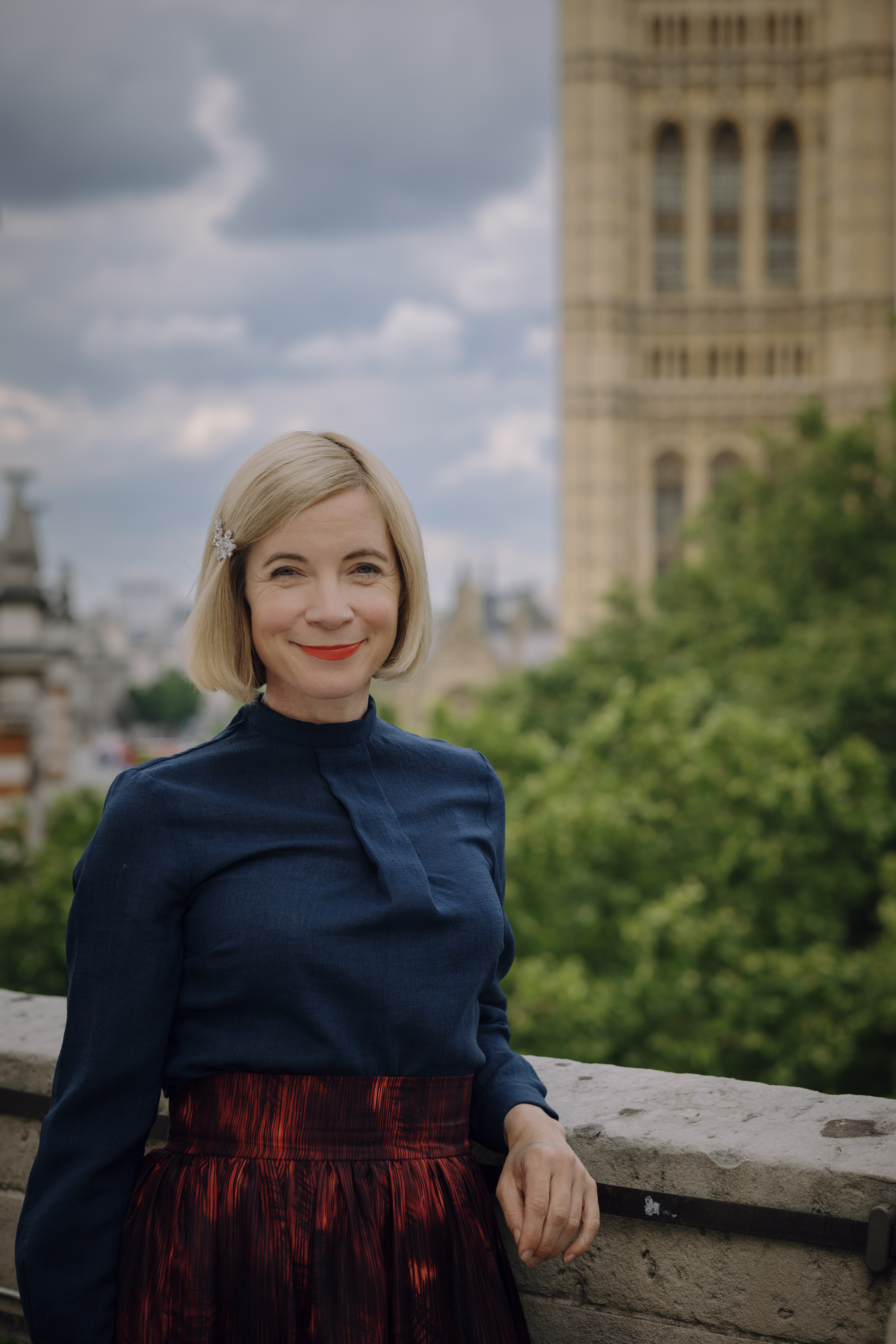  LUCY WORSLEY INVESTIGATES - Season 2